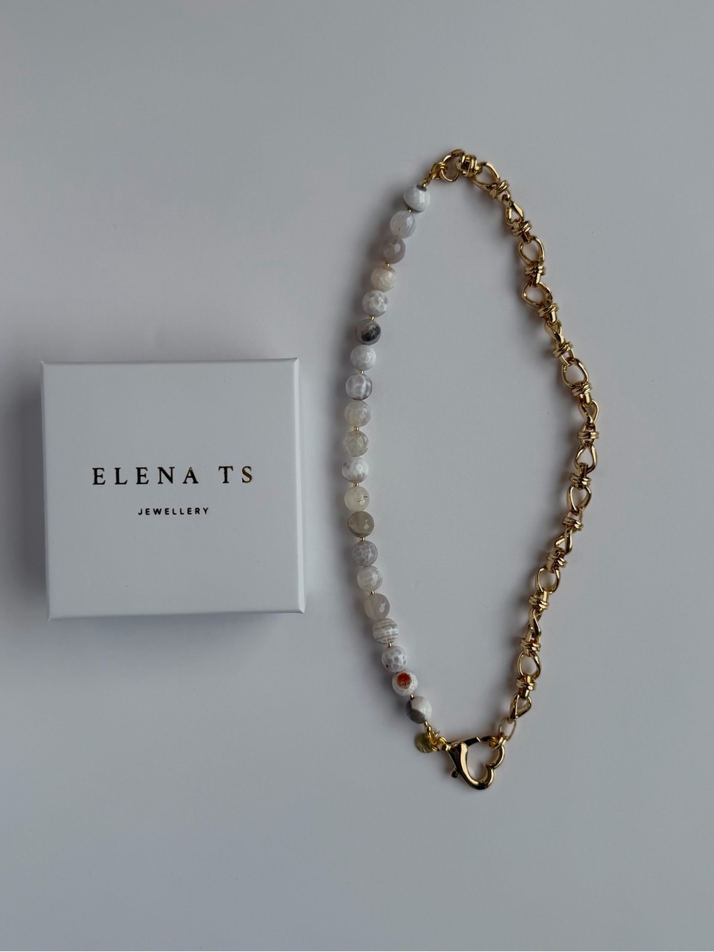 502 Gold Chain and Agate Stone Necklace